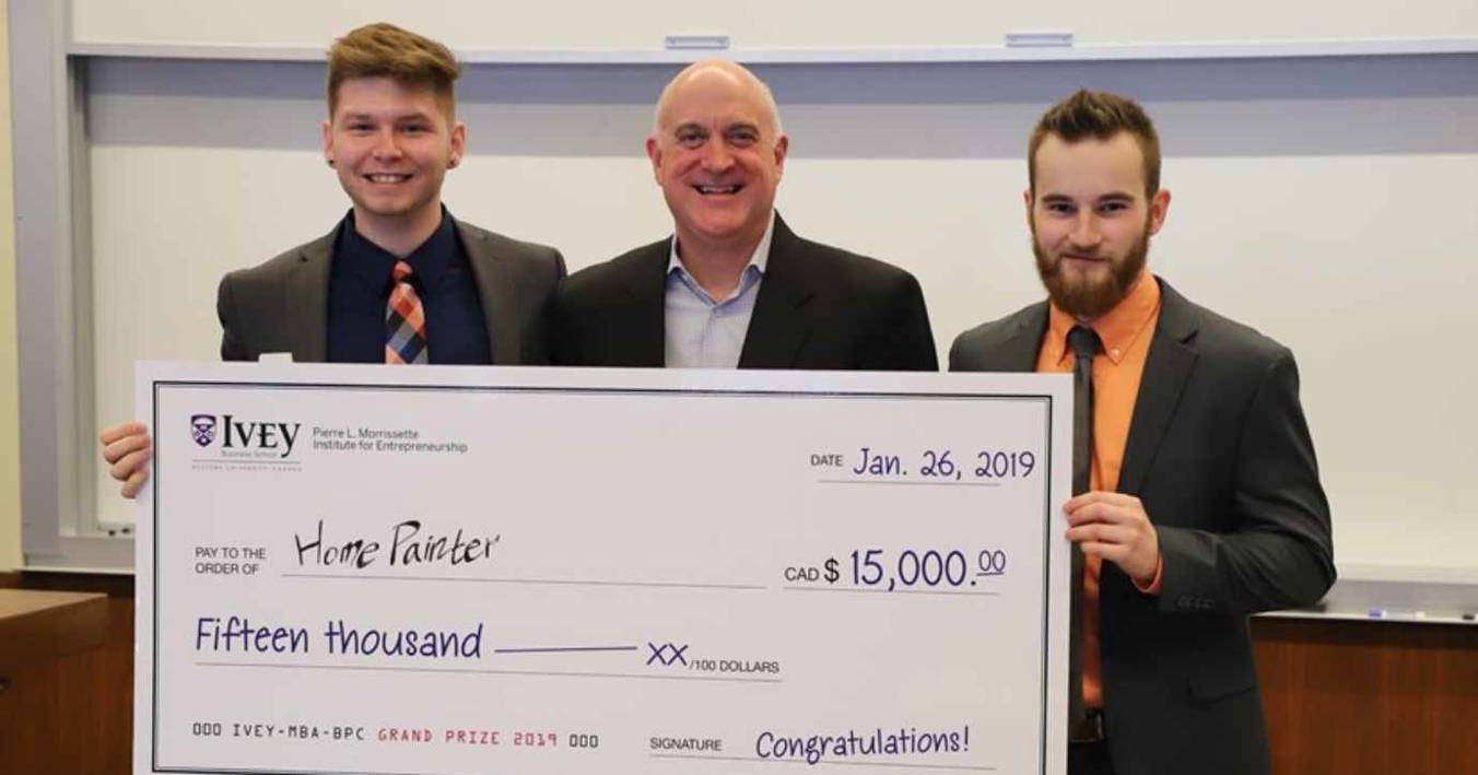 Team Homepainters Business Plan MBA Winners 2019 Cheque Photo