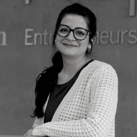 Deniz Edwards Headshot