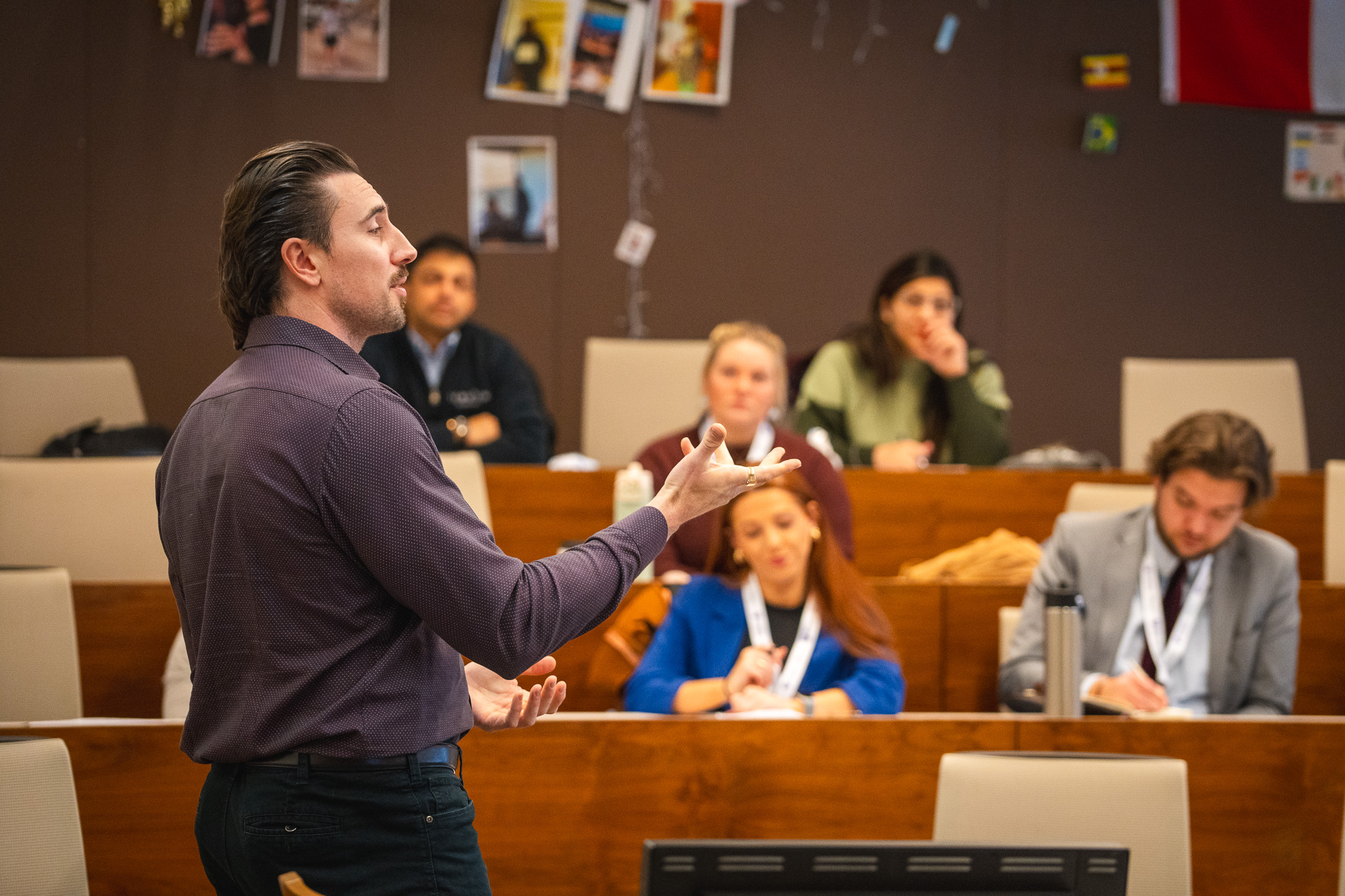 Eric Silverberg and Eli Gladstone of Speaker Labs talk to students