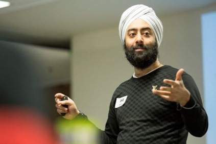 Ash Singh Presenting To Students